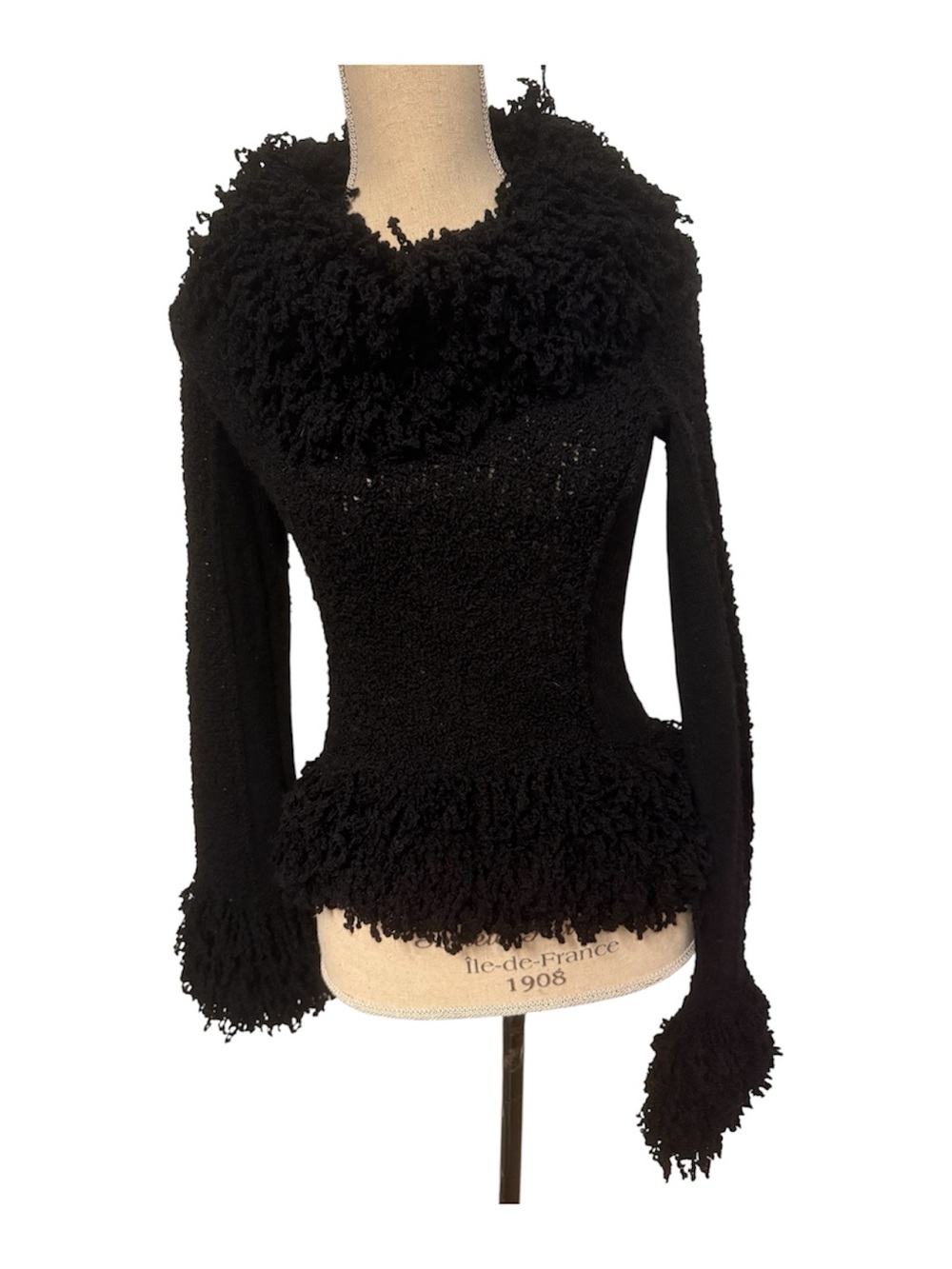 URCHIN SWEATER BLACK CREWNECK LONG SLEEVE FITTED FUZZY ACCENT SIZE S fits XS